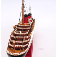 Old Modern Normandie Painted C003