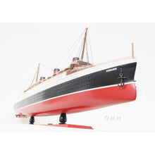 Old Modern Normandie Large with Display Case C026A