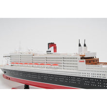 Old Modern Queen Mary II L C028