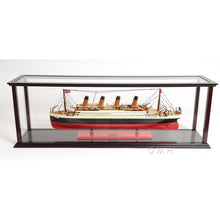 Old Modern Display Case for Cruise Liner Mid P016