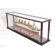 Old Modern Display Case for Cruise Liner Mid P016
