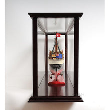 Old Modern Display Case for Cruise Liner Mid P016
