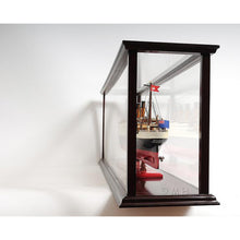 Old Modern Display Case for Cruise Liner Mid P016