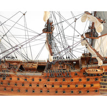 Old Modern HMS Victory Midsize With Display Case T033A