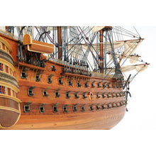 Old Modern HMS Victory Midsize With Display Case T033A
