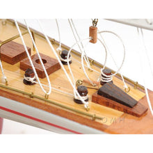 Old Modern Endeavour Yacht Painted 24 Y139