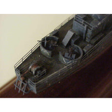 Iron Shipwrights LCI(L)-334 1/350 Scale Resin Model Ship Kit 4-068