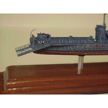 Iron Shipwrights LCI(L)-334 1/350 Scale Resin Model Ship Kit 4-068