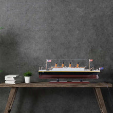 Old Modern TITANIC WITH LIGHTS C057