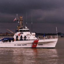 US Coast Guard 82' - Peace time (30") - C066 - Old Modern