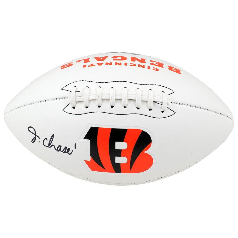 Schwartz Sports Ja'Marr Chase Signed Cincinnati Bengals Franklin White Logo Football - (Beckett)CHAFTB310