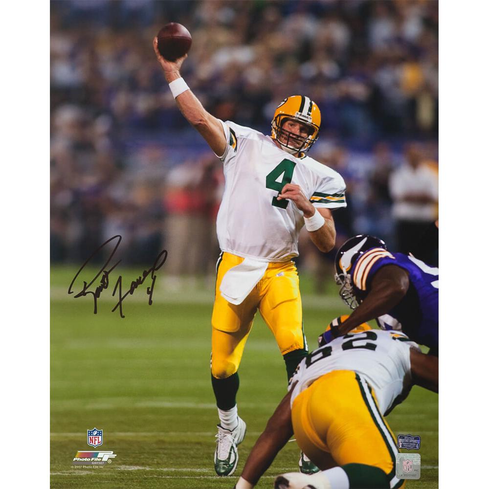 Schwartz Sports Brett Favre Signed Green Bay Packers Passing vs Minnesota Vikings 16x20 Photo - (Favre Holo)FAV16P307