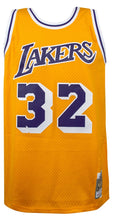 Schwartz Sports Magic Johnson Signed Los Angeles Lakers Gold Mitchell & Ness NBA Swingman Basketball Jersey JOHJRY218