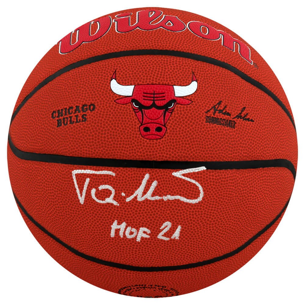 Schwartz Sports Toni Kukoc Signed Wilson Chicago Bulls Logo NBA Basketball w/HOF'21 KUKBSK205