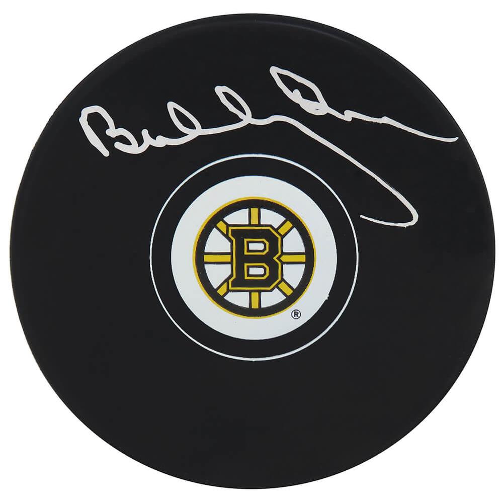 Schwartz Sports Bobby Orr Signed Boston Bruins Logo Hockey Puck - (Beckett) ORRPUC404