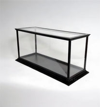 P020-DISPLAY-CASE-FOR-SPEED-BOAT-L04