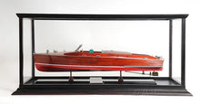 P020-DISPLAY-CASE-FOR-SPEED-BOAT-L04