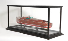 P020-DISPLAY-CASE-FOR-SPEED-BOAT-L04