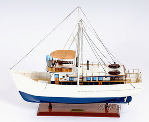 Old Modern Dickie Walker Boat Model B039