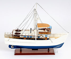 Old Modern Dickie Walker Boat Model B039