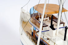 Old Modern Dickie Walker Boat Model B039