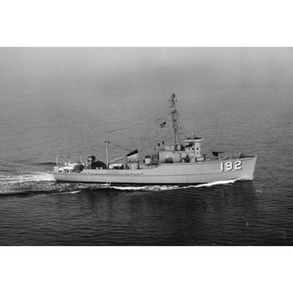 USS Hummingbird (AMc-26) Large - CM061 - Old Modern