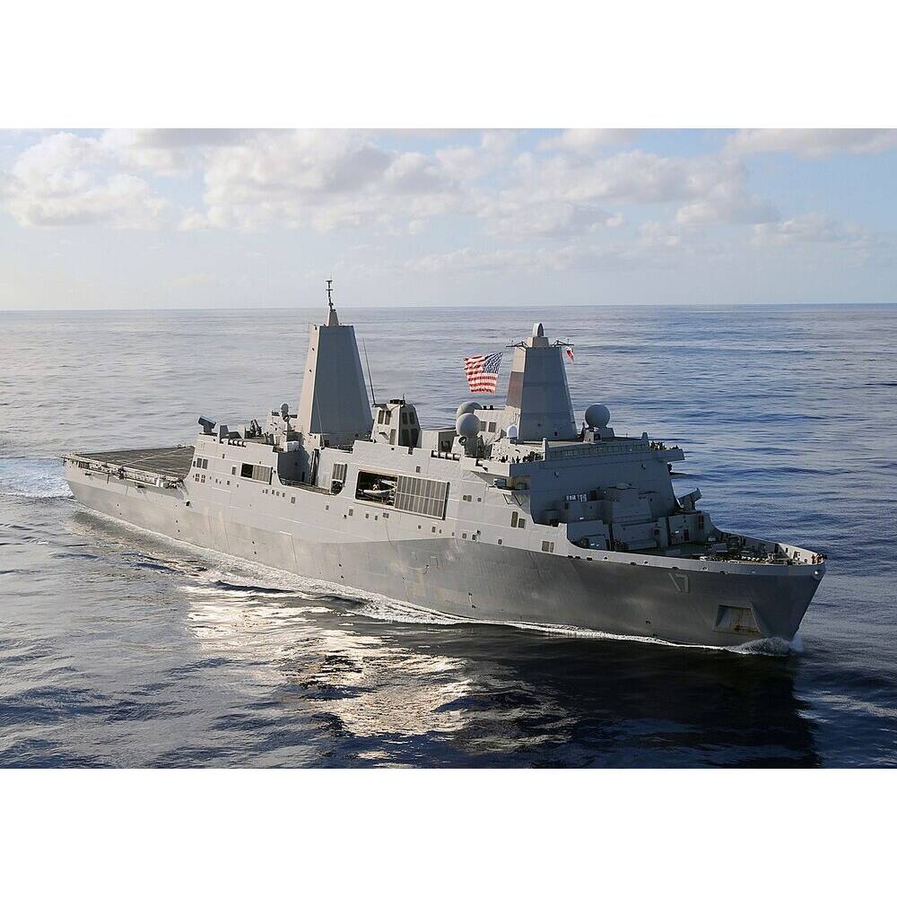USS San Antonio (LPD-17) Large - CM073 - Old Modern