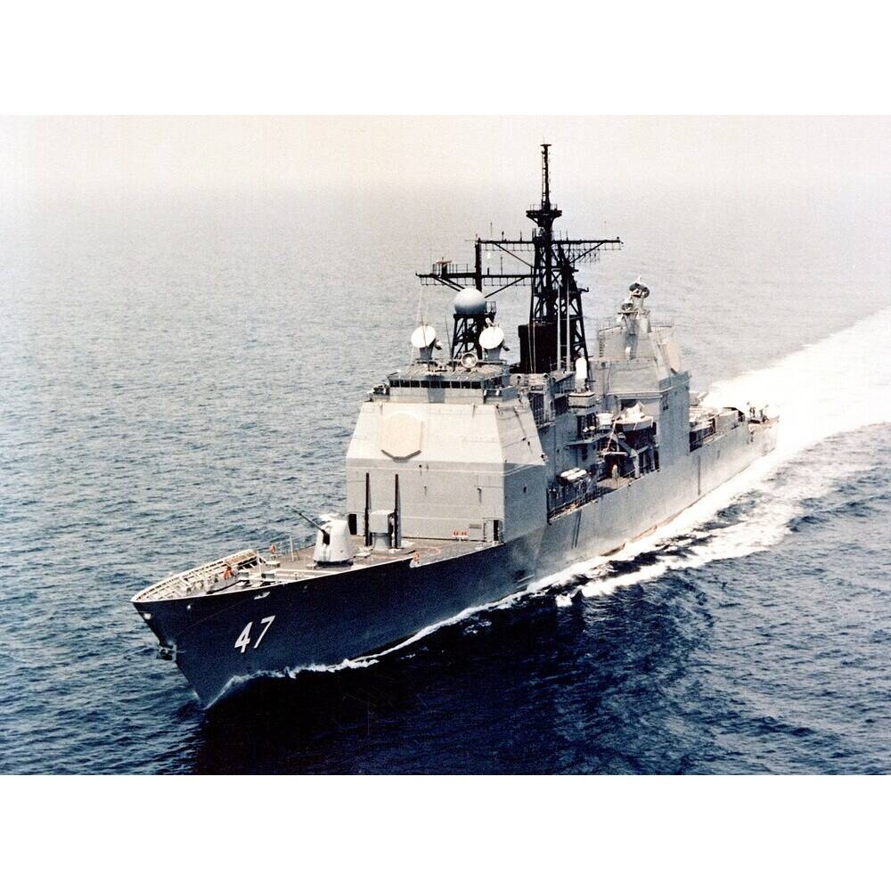 USS Ticonderoga (CG-47) Large - CM075 - Old Modern
