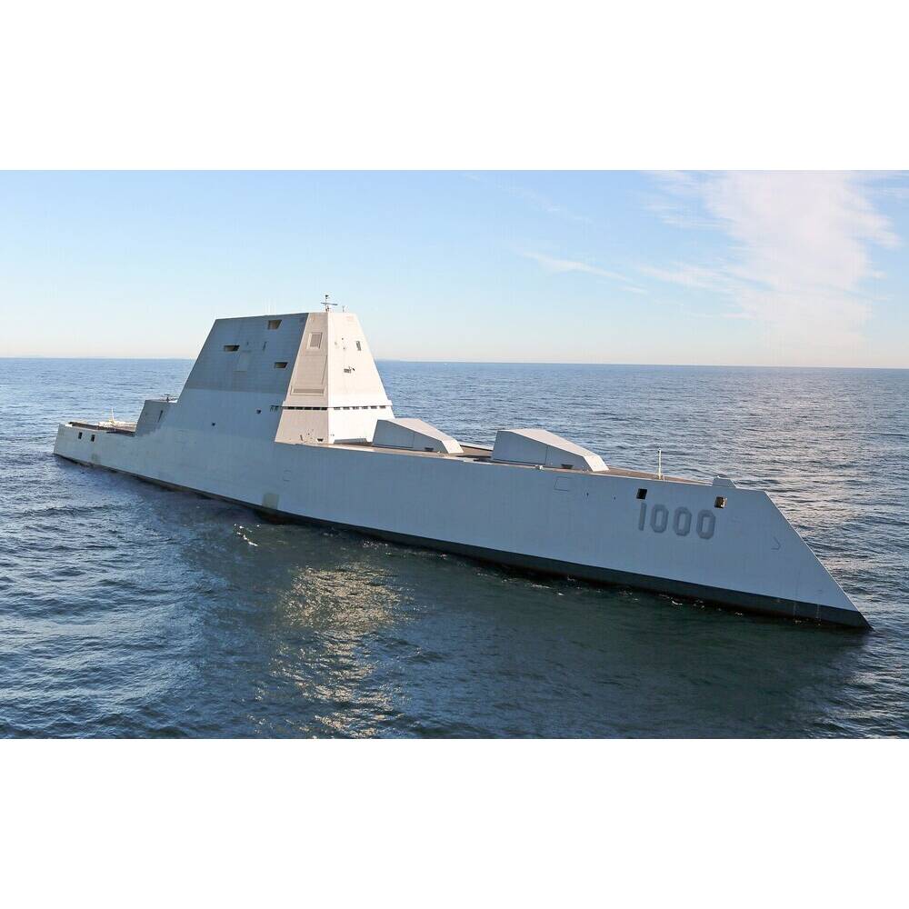 Zumwalt-class Destroyer Large - CM079 - Old Modern