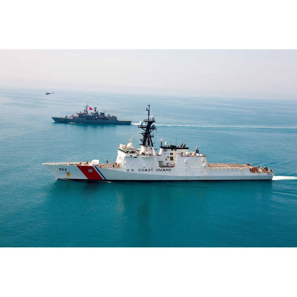 USCGC Hamilton WMSL-753 36 Inches L Ship Model - CM235 - Old Modern
