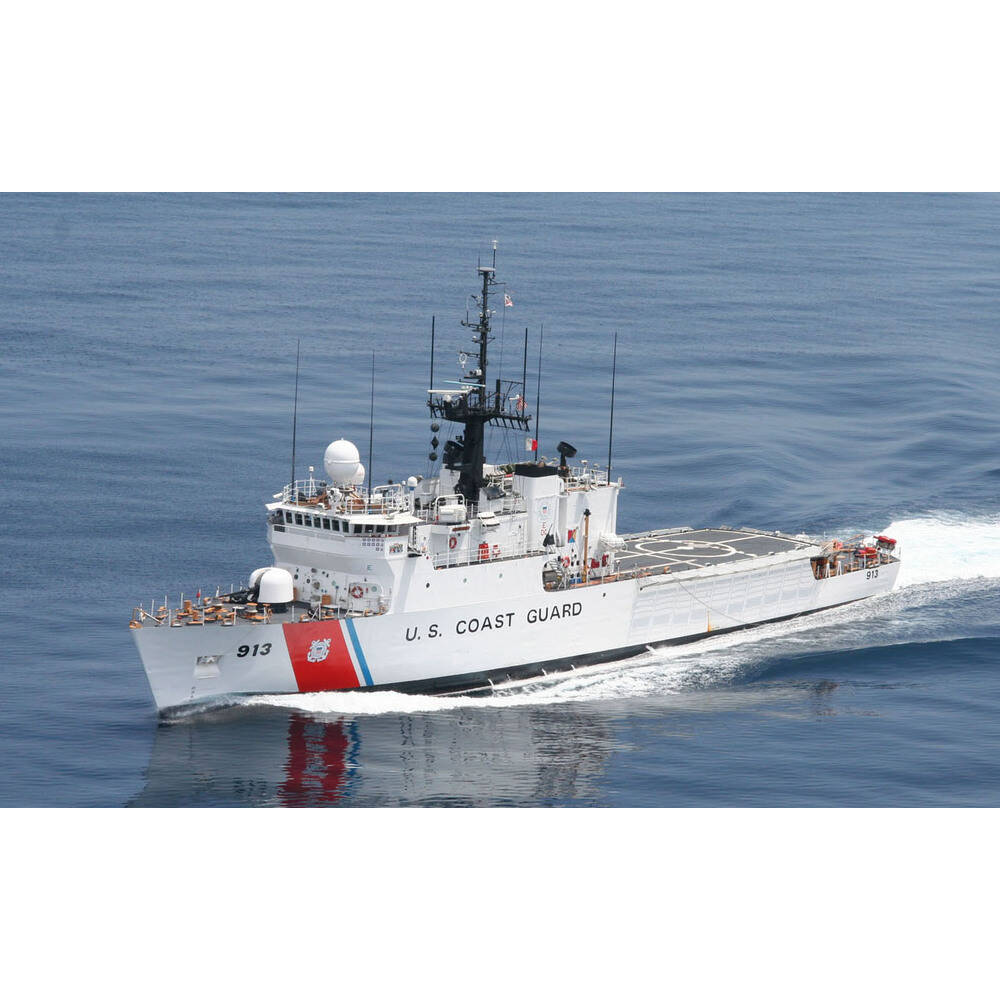 USCGC Mohawk WMEC-913 36 Inches L Ship Model - CM267 - Old Modern