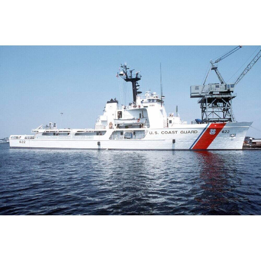 USCGC Courageous WMEC-622 36 Inches L Ship Model - CM275 - Old Modern