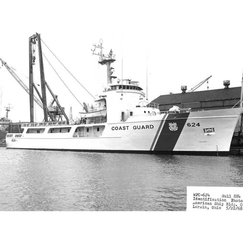 USCGC Dauntless WMEC-624 36 Inches L Ship Model - CM277 - Old Modern