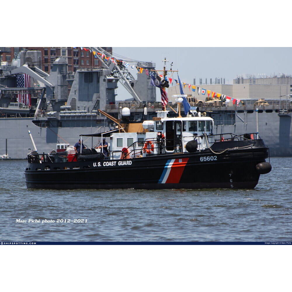 USCGC Chock (WYTL-65602)  36 Inches L Ship Model - CM285 - Old Modern