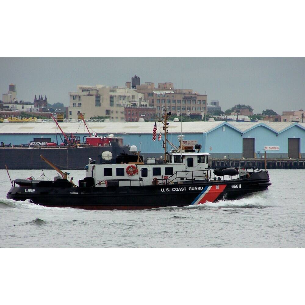 USCGC Line (WYTL-65611)  36 Inches L Ship Model - CM294 - Old Modern
