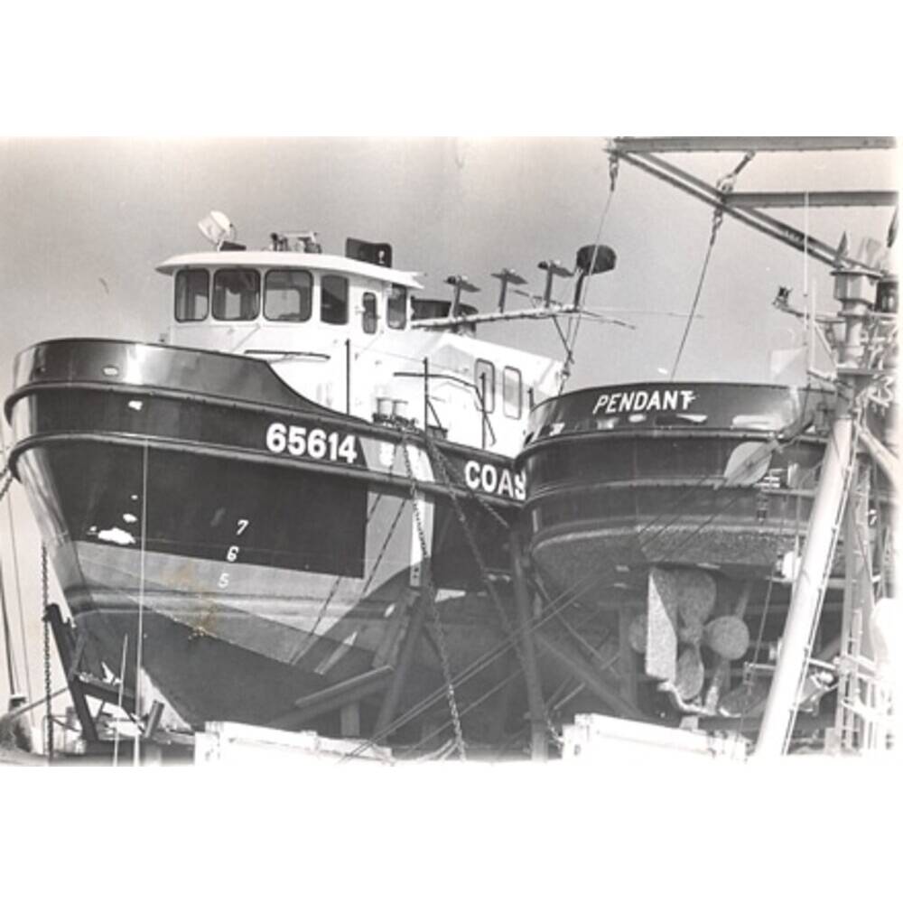 USCGC Bollard (WYTL-65614)  36 Inches L Ship Model - CM297 - Old Modern