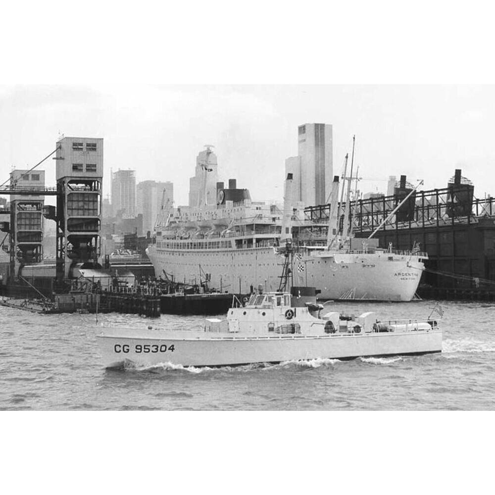 USCGC Cape Gull (WPB-95304) 36 Inches L Ship Model - CM319 - Old Modern