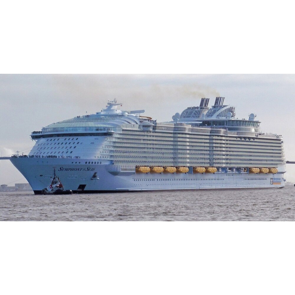 American Symphony of the Seas (Oasis Class) – Royal Caribbean 36 Inches Ship Model - CM515 - Old Modern
