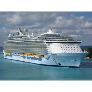 American Oasis of the Seas (Oasis Class) &#8211; Royal Caribbean 36 Inches Ship Model - CM516 - Old Modern