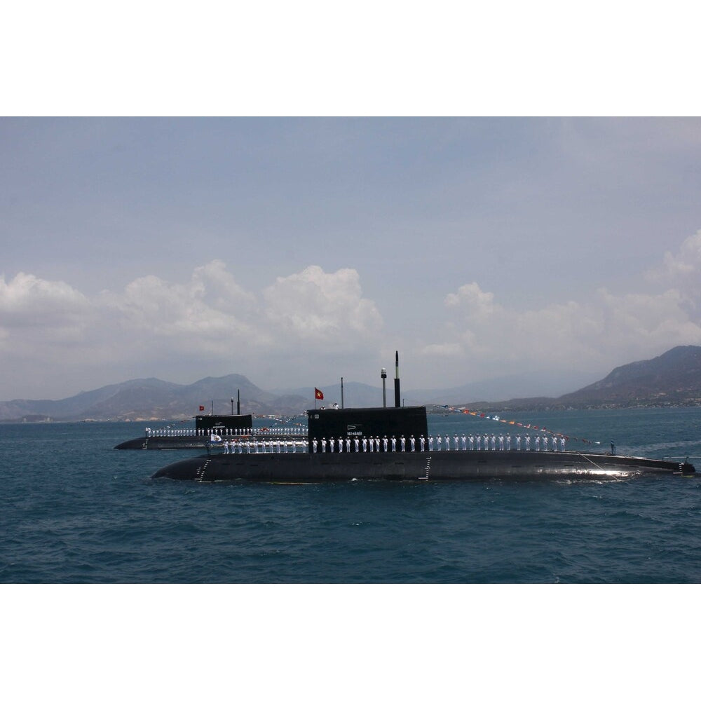 Russian B-871 Alrosa Kilo-Class Submarine (Project 877) 36 Inches Model - CM552 - Old Modern