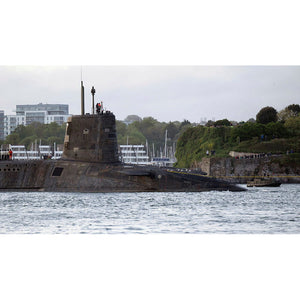 Royal Navy HMS Vanguard Submarine (Vanguard class sub) 36 Inches Model - CM557 - Old Modern