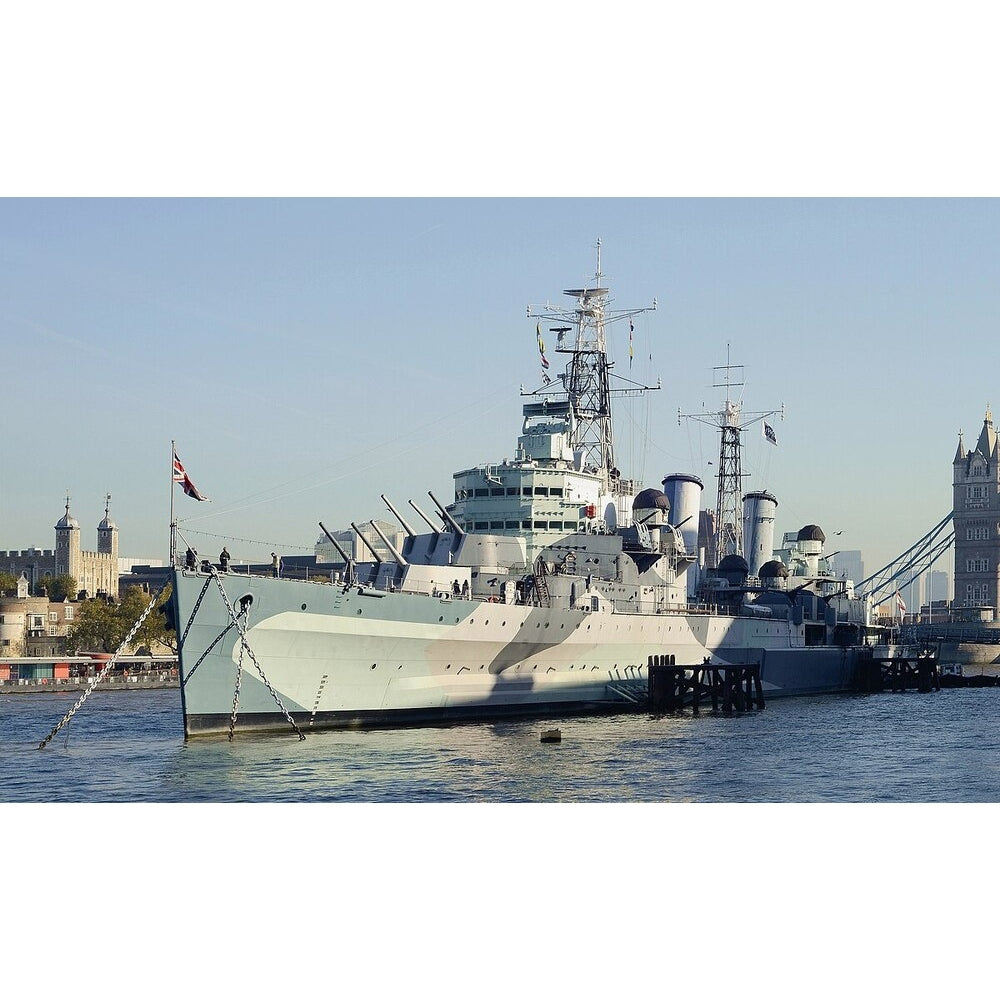 HMS Belfast (C35) Town-Class Light Cruiser 36 Inches Model - CM579 - Old Modern