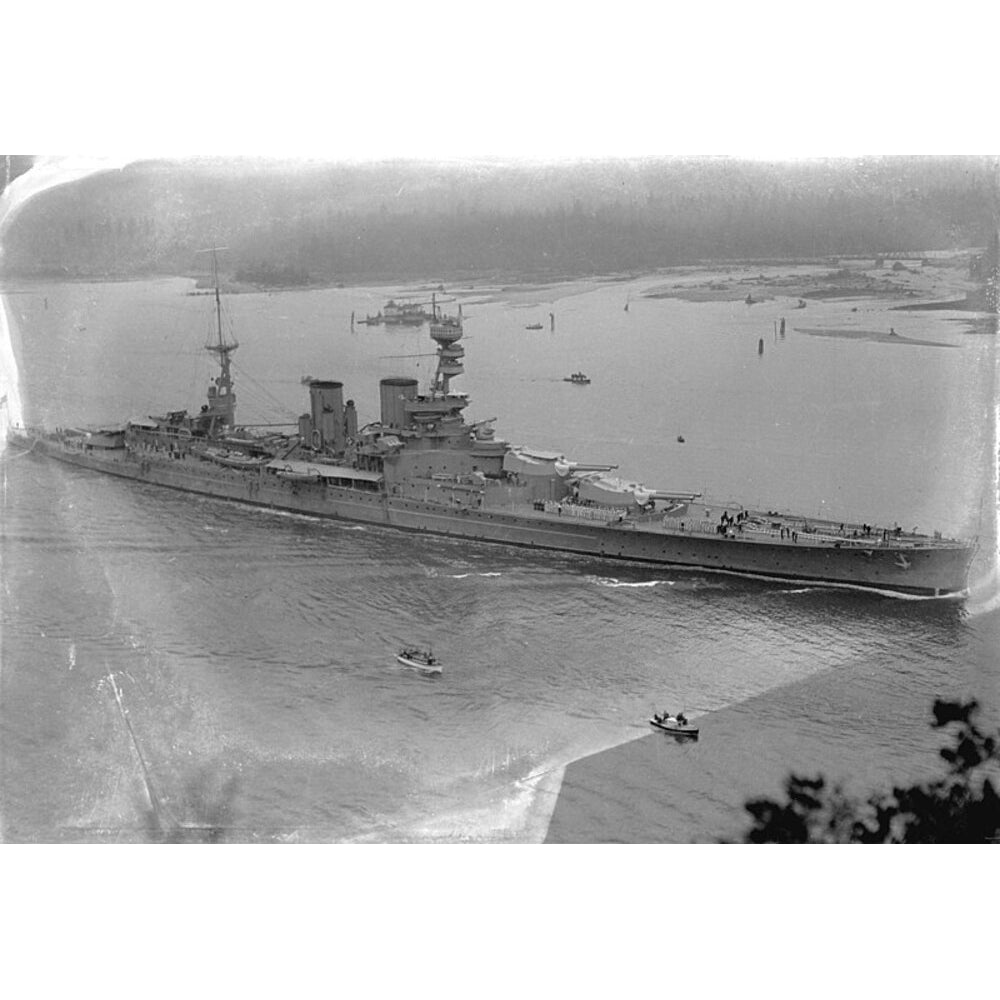 HMS Repulse (Renown-Class) 36 Inches Battlecruiser Model - CM602 - Old Modern