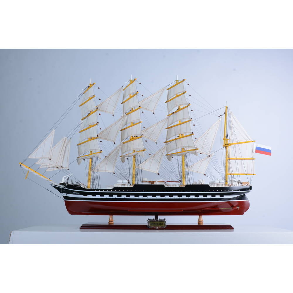 Kruzenshtern Painted Large | Fully Assembled - T325 - Old Modern