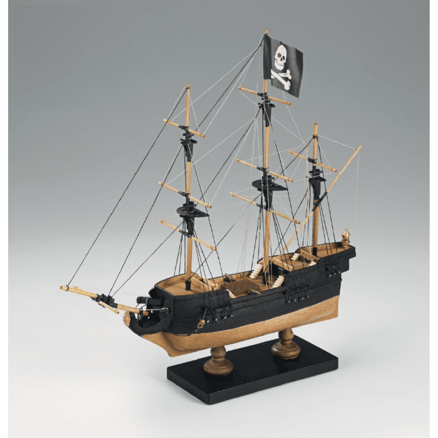 AMATI PIRATE SHIP (AMATI 1/135) 600/01