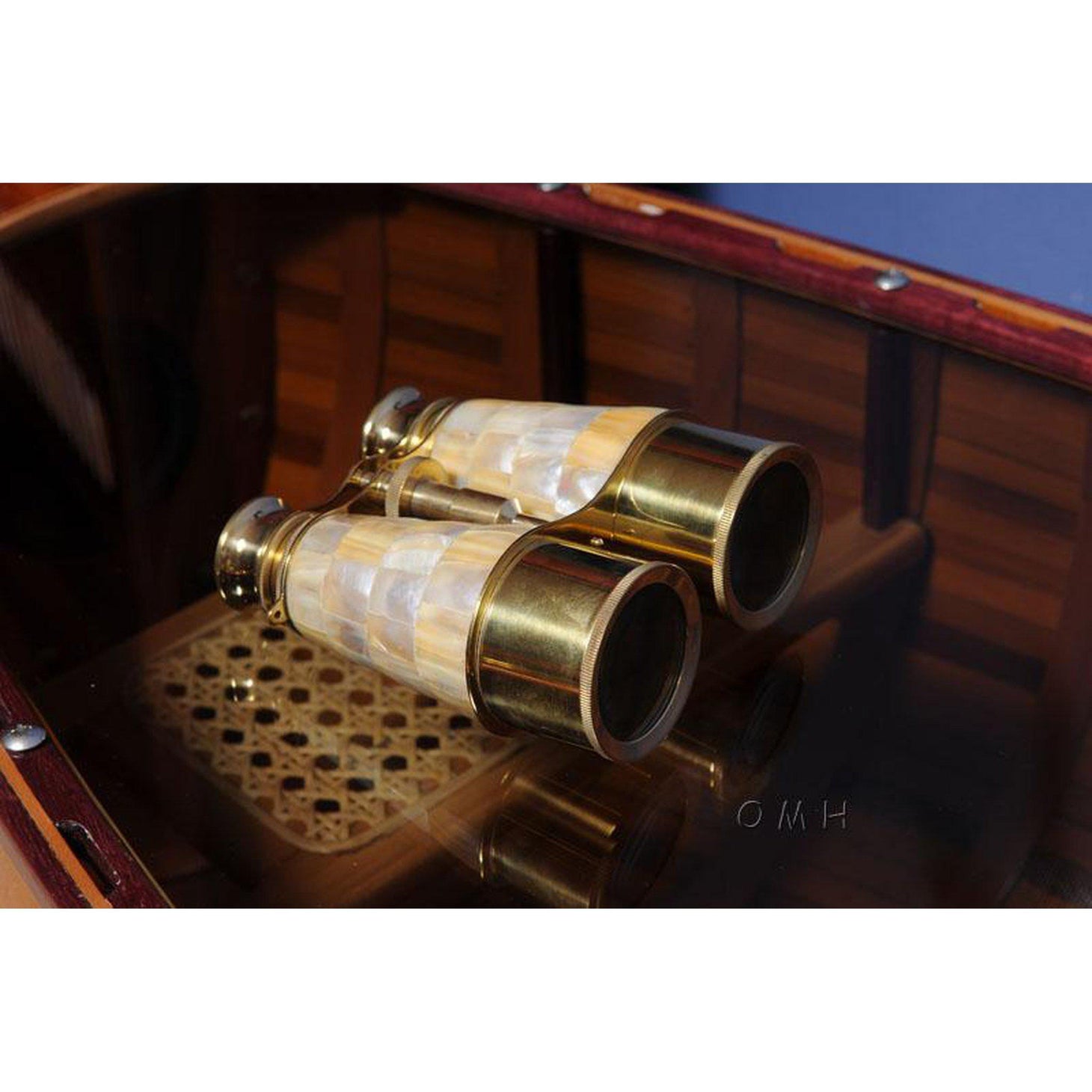 Old Modern Binocular w MOP overlay in wood box ND031