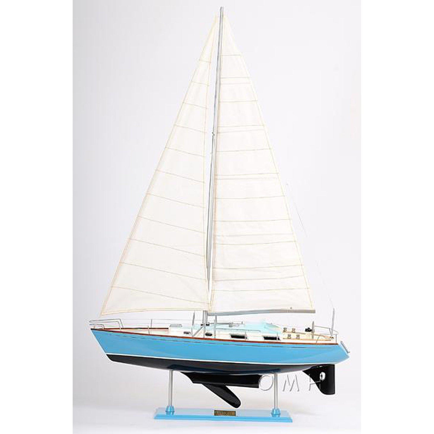Old Modern Bristol Yacht Y096