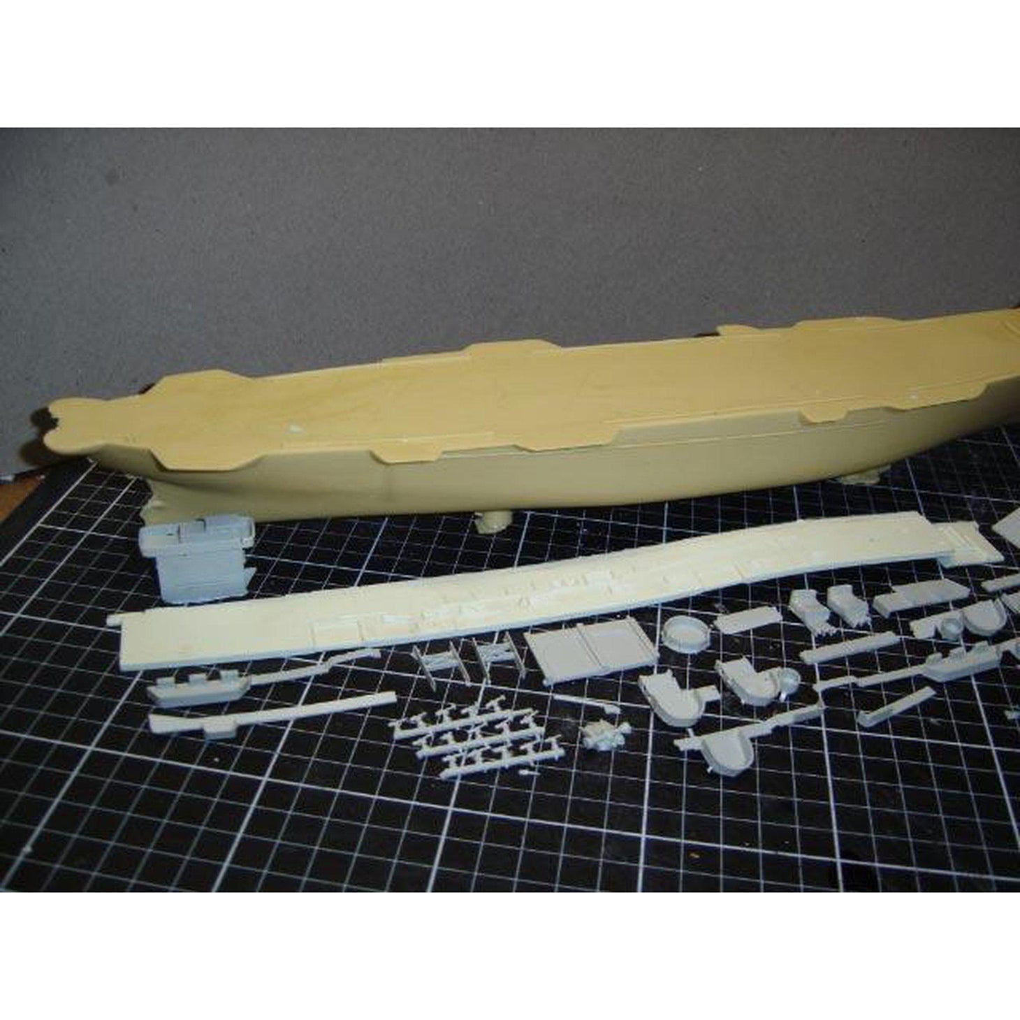 Iron Shipwrights USS Bogue CVE-9  1943 1/350 Scale Resin Model Ship Kit 4-202
