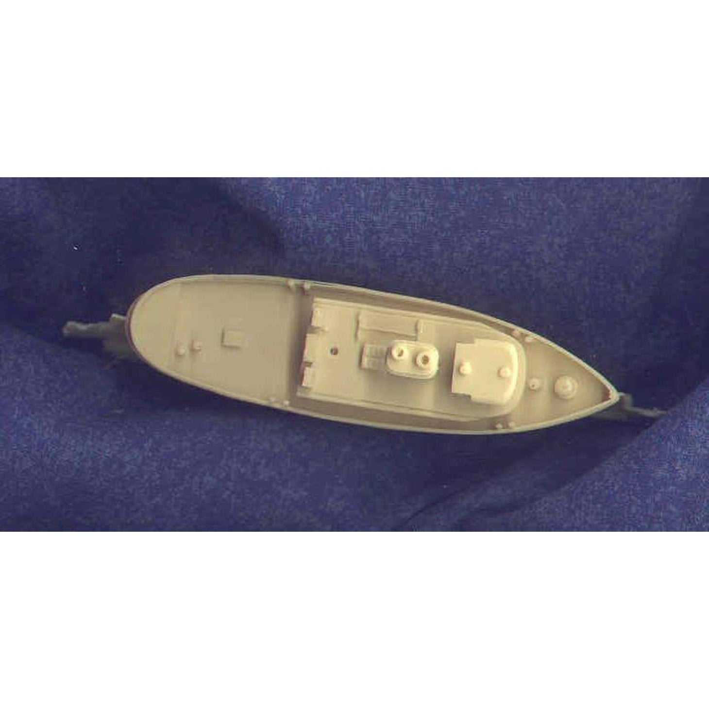 Iron Shipwrights USS Hoga YT-146Woban class yard tug (1941) 1/350 Scale Resin Model Ship Kit 4-106